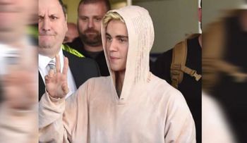 Cientos de fans aseguran haber visto a Justin Bieber convertirse en un reptil gigante