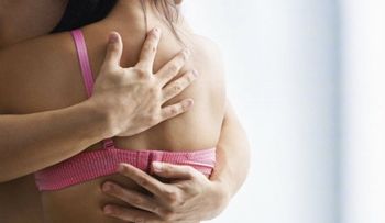 Los 3 efectos del cáncer de mama en la vida sexual.