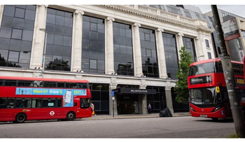 Alarma por brote de meningitis agota vacunas en Reino Unido