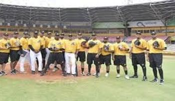 Licey sigue con vida: En el 2011-2012 las AC tenían 4-9 y lograron pasar a la Final