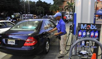 Aumentan RD$1.30 y RD$ 4.70 a precios combustibles