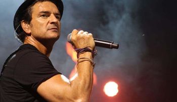 Arjona rompe récord: Vende 25 mil boletas en seis horas para su concierto "Hecho a la antigua"