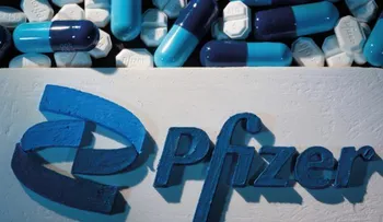 EEUU compra 10 millones de tratamientos de la pastilla contra covid de Pfizer