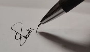 Si la iniciales de tu firma es grande, quieres llegar lejos