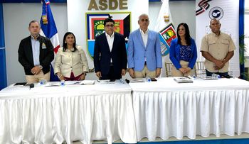 CND y Alcaldía de SDE inician formación preventiva y familiar para la Policía Municipal