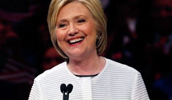 Clinton abre  la pelea por la Casa Blanca
