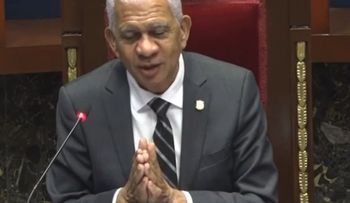 El Senado aprueba a unanimidad, de pie y en primera lectura, el Código Penal