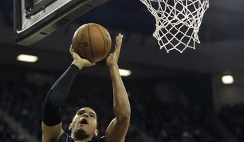 Magic rompe su racha ganando a los Kings 