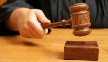 Diez años de prisión para hombre que atracó a dos personas en SDE