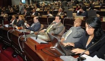 Comisión escucha el parecer representantes medios modificación Ley 6132
