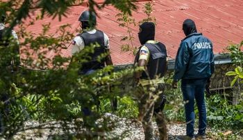 Sigue detenido médico Emmanuel Sanon, por magnicidio en Haití, donde viajó en un jet privado para secuestrar a Jovenel