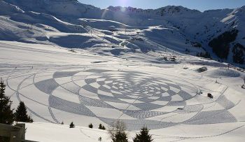 Nadie entendía por qué pisaba la nieveâ?¦ Pero el resultado supera las expectativas!