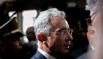 Uribe cumplirá su condena en una finca con lago y caballos de paso fino