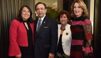 Banco Central celebra encuentro navideño con cronistas sociales, cultura y espectáculos