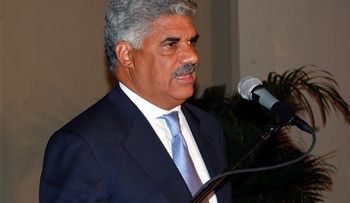 Miguel Vargas anunciará este martes fecha de reunión del CEN
