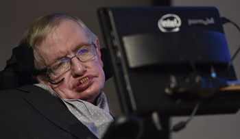 Científicos se acercan a la creación de medicamento contra la enfermedad de Stephen Hawking