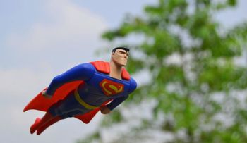 Anuncian que el nuevo Superman será bisexual