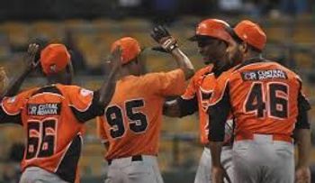 Toros 5; Tigres 1; Estrellas 4; Leones 1; tabla de posiciones; partidos del jueves