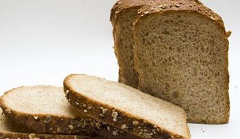 Relacionan un aditivo del pan de molde con la diabetes y la obesidad