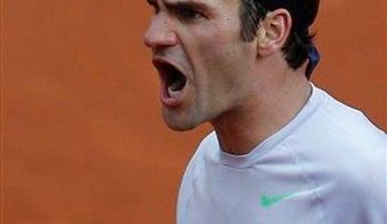 Francia: Federer remonta y pasa a cuartos de final 