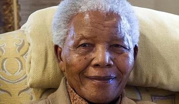 Mandela sigue grave y recibe cuidados intensivos en el hospital