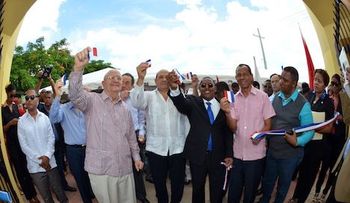 Inauguran parque infantil construido con fondos de Marruecos