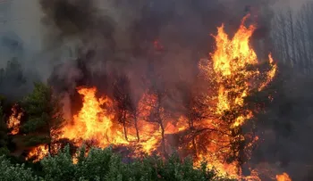 Canadá enfrenta segunda peor temporada de incendios forestales
