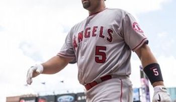 Albert Pujols es operado de pie derecho y estaría fuera de Clásico Mundial de Béisbol