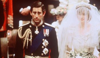 Amarga luna de miel: Lady Di temía que quisieran sedarla con Valium