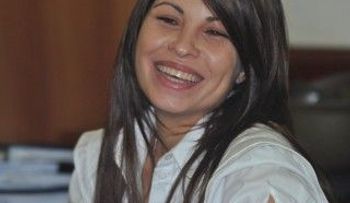 Sobeida Félix, la esposa sentimental de Figueroa Agosto, inaugura salón de belleza 
