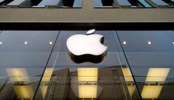 Hombre demanda a Apple por haberse hecho adicto a la pornografía