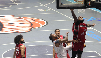 Fitzgerald, Ferreiras y Roque meten a los Gigantes en la semifinal