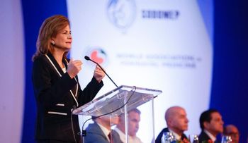 Vicepresidenta: "Gobierno tiene el interés de disminuir la mortalidad materna en el país"