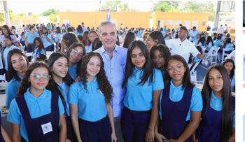 Luis Abinader destaca hub digital de Google en RD