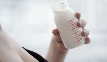 La leche humana es la nueva delicia para los ricos en China