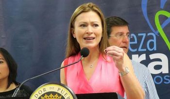 Acusan a dos exfuncionarios de Puerto Rico de corrupción