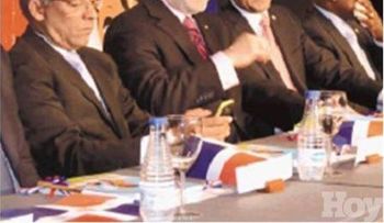 Abel Martínez y diputados de Ultramar en Casa de las Américas.