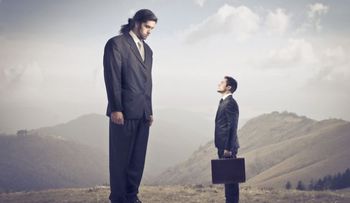 ¿Sabías que la personas de baja estatura viven más que las altas?