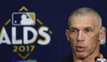 Gary Sánchez le pidió a Girardi solicitara revisión de jugada; managear de los Yanquis sume "error horrible"
