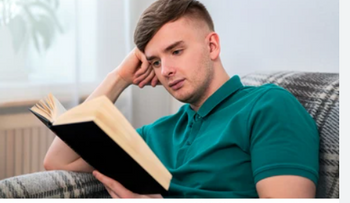 Un hombre puede ser sabio sin ser una persona inteligente