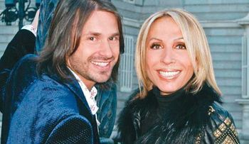 Cristian Zúarez habla de su separación con Laura Bozzo y culpa a su propio hermano de vender las fotografías 