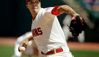 Indios ofrecen 14 millones a Ubaldo Jiménez