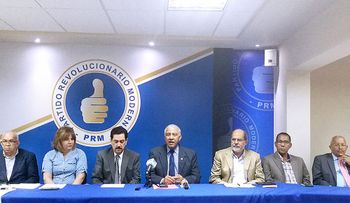 Extienden plazo en votaciones Convención PRM en lugares donde valijas no llegaron a tiempo