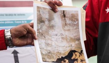 Maduro dice cara de Chávez apareció durante una excavación del metro