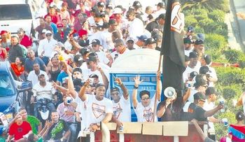 San Francisco vibró con desfile de los Gigantes