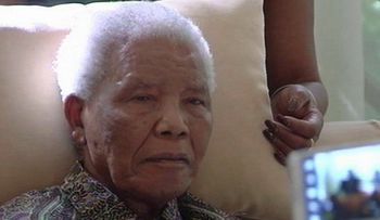 Mandela está "cada día más fuerte", según su nieto
