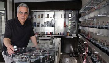 Científico mexicano creó una batería con carga infinita