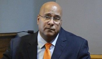 Ex oficial dominicano José Martínez, acusado de agredir reclusa, fue condenado por retener pruebas 