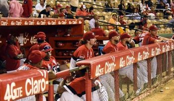 Las Águilas Cibaeñas eliminan a los â??¡Duros de matar!â?; GC vencen a los TL 