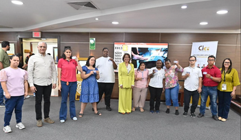 JCE entrega cédula a personas con discapacidad